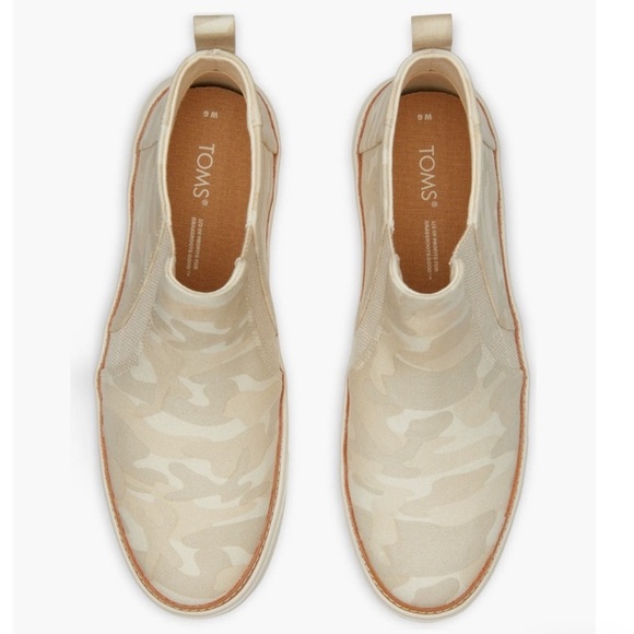 TOMS Bryce Egret Camo Printed Slip On High Top Canvas Sneaker - Picture 2 of 10